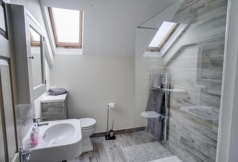 수피리어 스위트 바다 전망, Shore