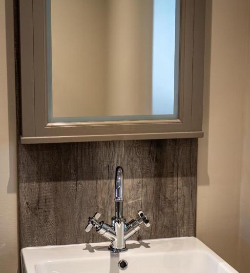 침실 1개 주택, Shore