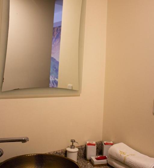 جناح ديلوكس, Termales Chachimbiro Fuente De Vida