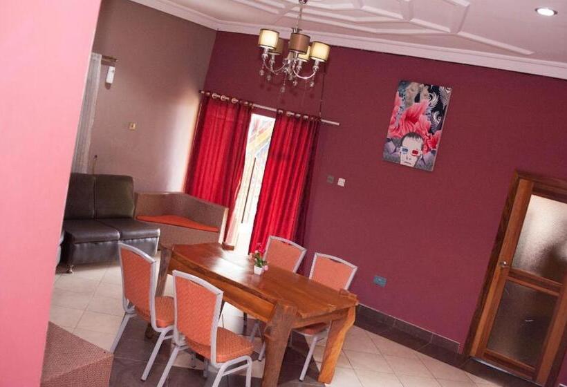 Family Suite, Triple Hill
