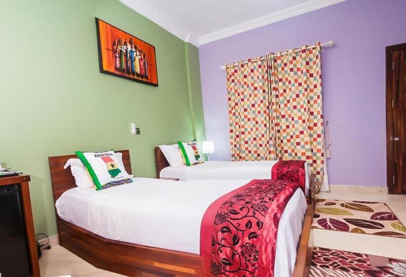 디럭스 룸, Triple Hill