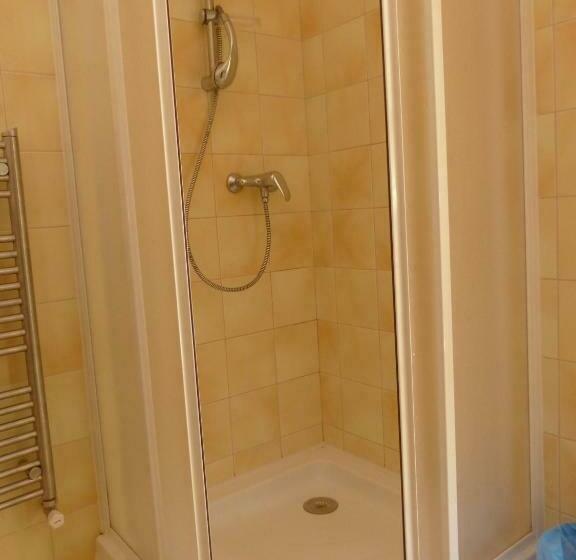 스위트, Bizoní Dvůr