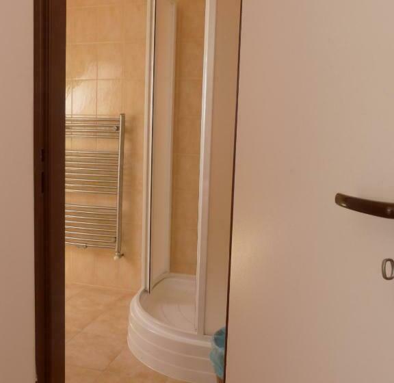 스위트, Bizoní Dvůr