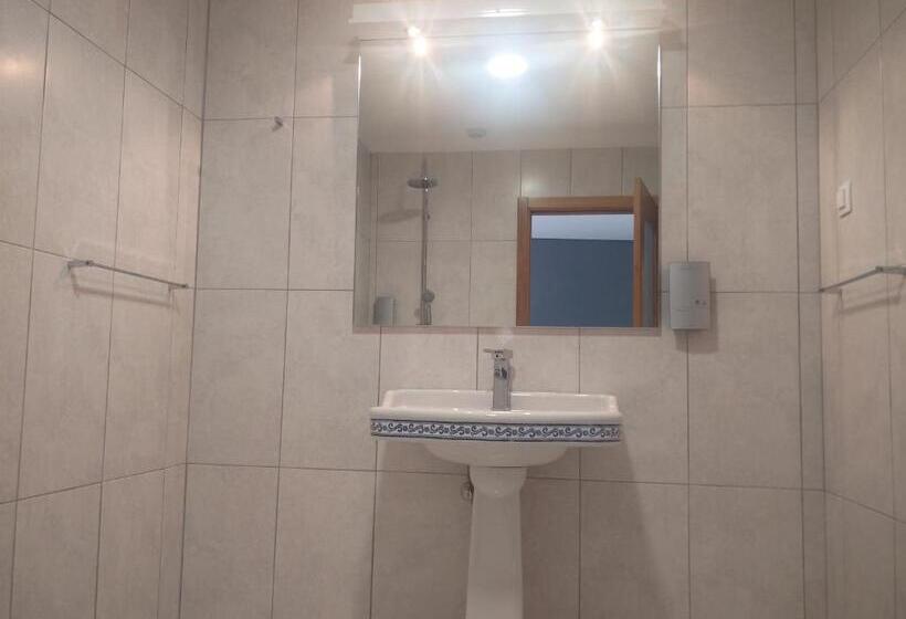 غرفة قياسية لذوى الاحتياجات الخاصة, Cidadelhe Rupestre Turismo Rural