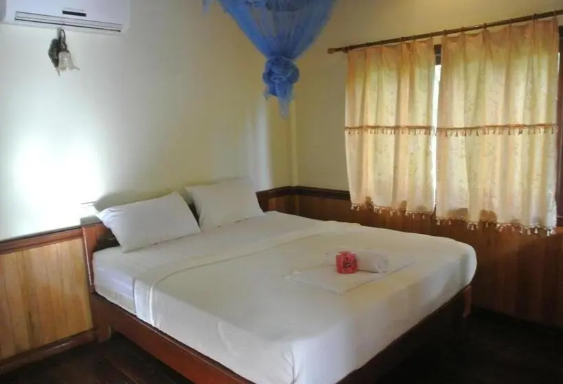 スタンダードルーム, Nongsak Riverside Guesthouse & Nongsak Guesthouse