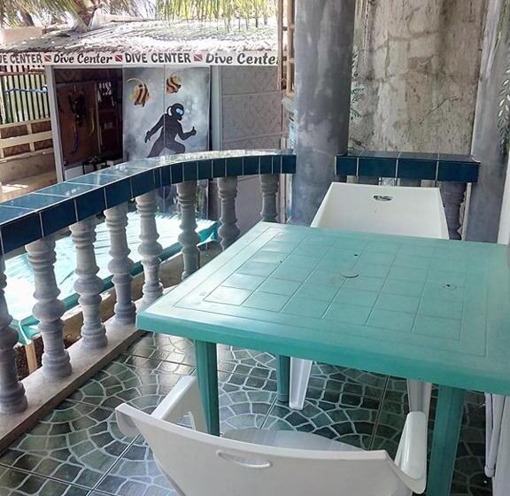 اتاق لوکس با بالکن و چشمانداز دریا, Old Castle