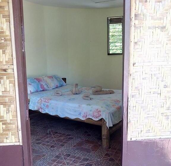 اتاق استاندارد, Old Castle