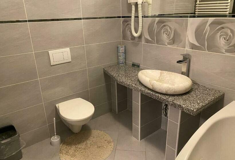 Suite Pezsgőfürdővel, Penzion Na Císařství