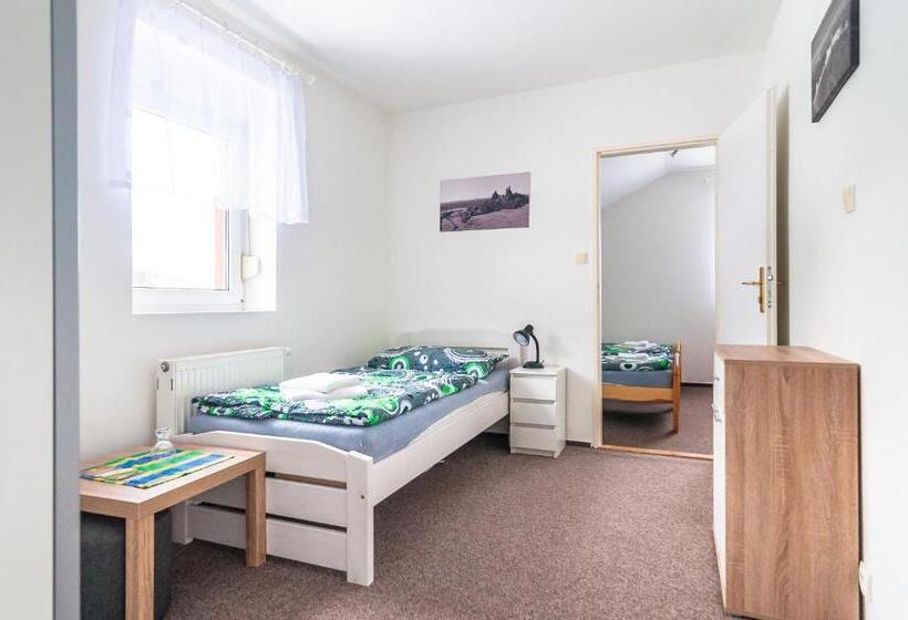 Четырехместный Номер Классик, Penzion V údolí