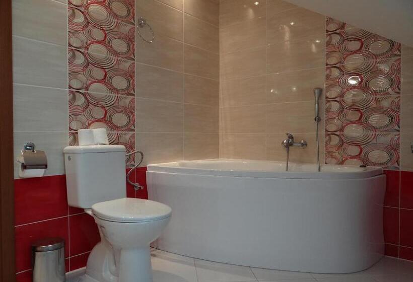 דירת חדר, Rybárska Bašta A Penzión Dobys