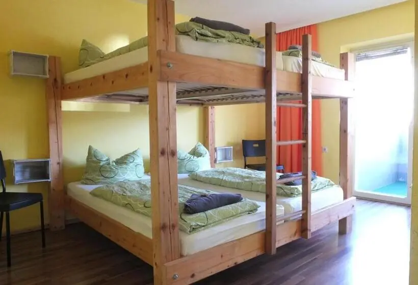 バルコニー付スタンダード４ベッドルーム, Outdoor Zentrum Allgäu  Hostel