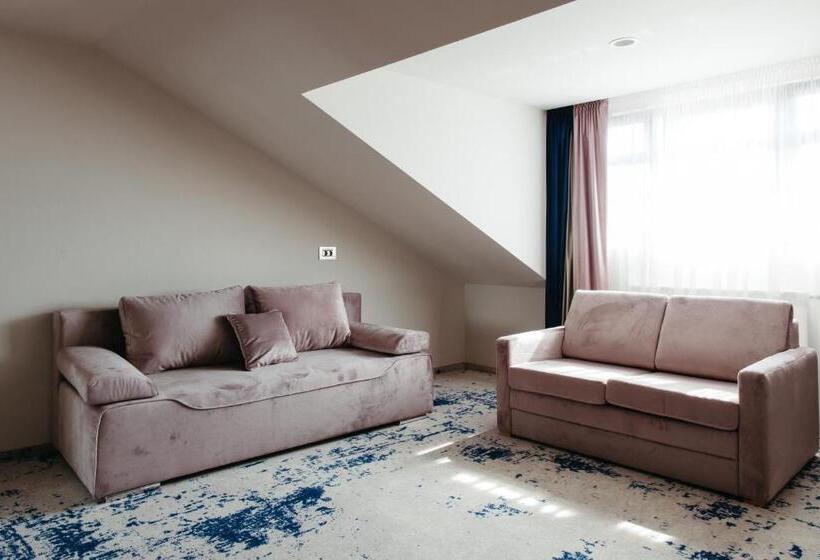 스위트, Pensiunea Iristar