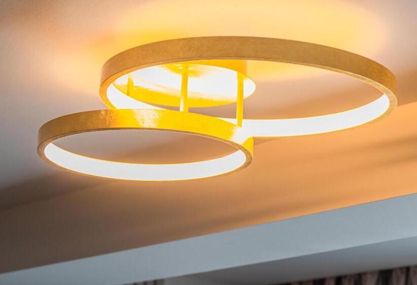 수피리어 스위트, Pensiunea Iristar