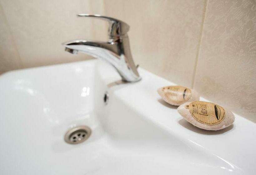 디럭스 룸, Turist