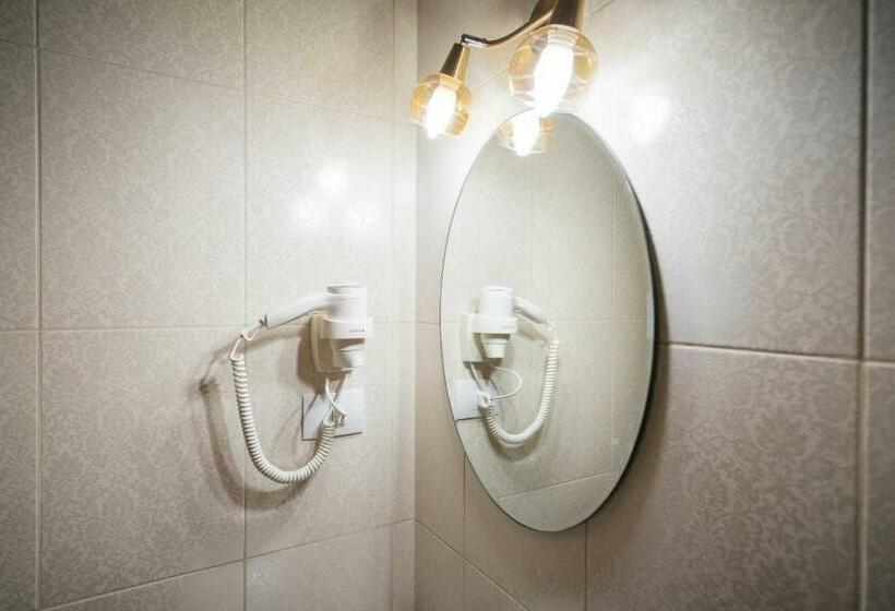 디럭스 룸, Turist