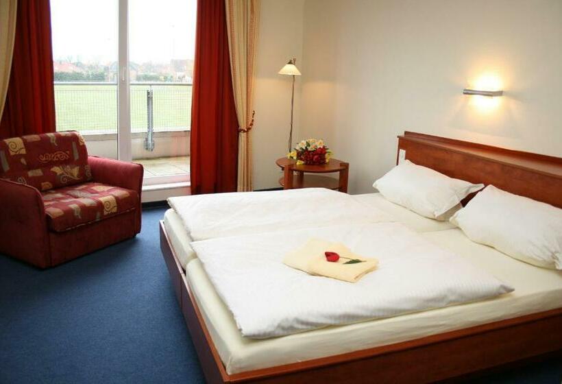 Номер Deluxe, Viva Bröckel