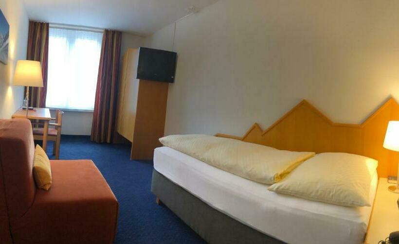 غرفة قياسية فردية, Weisses Kreuz Bergün