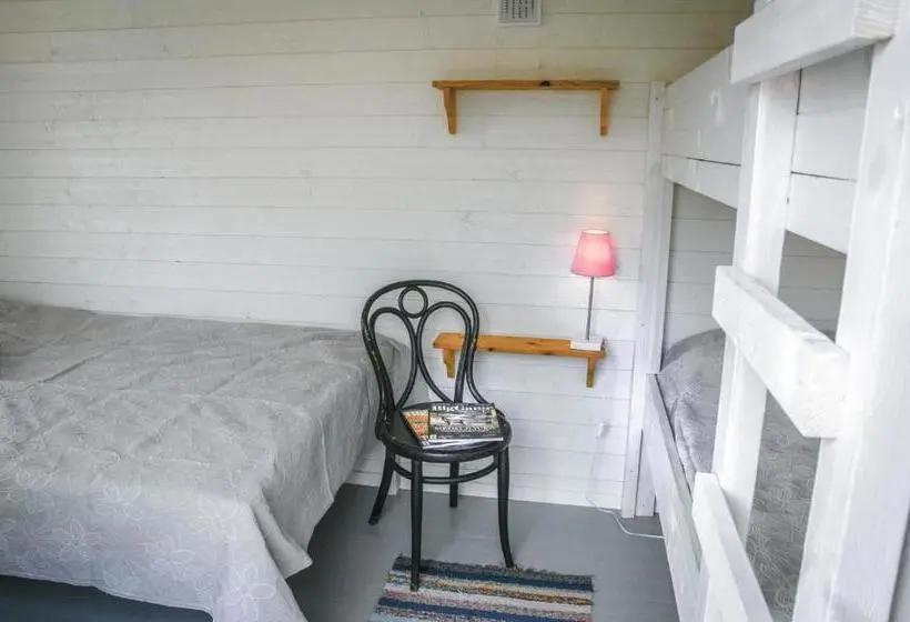 Chata, änggårde B&b