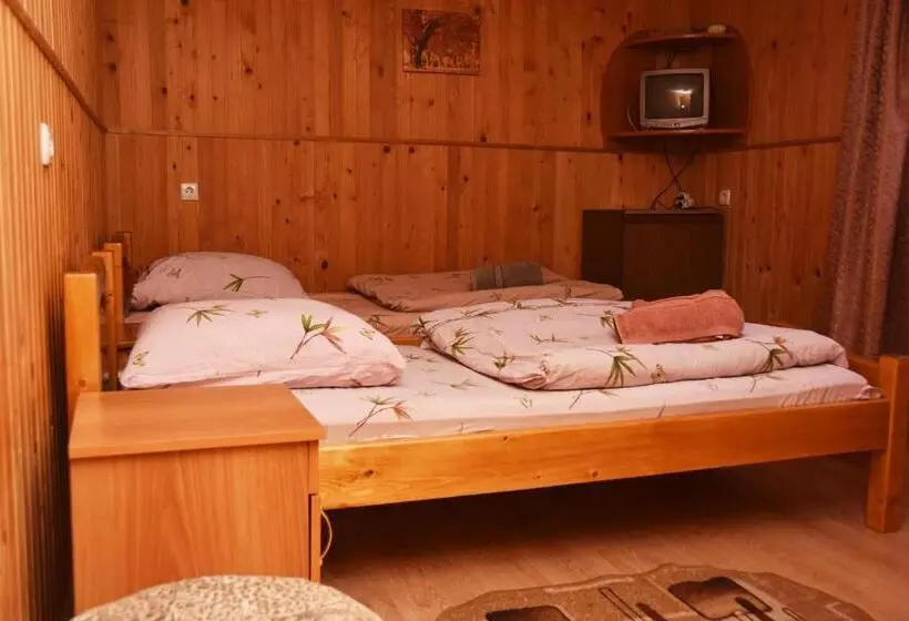 ３ベッドルームハウス, Guest House Mandrivnyi Rooms&apartments