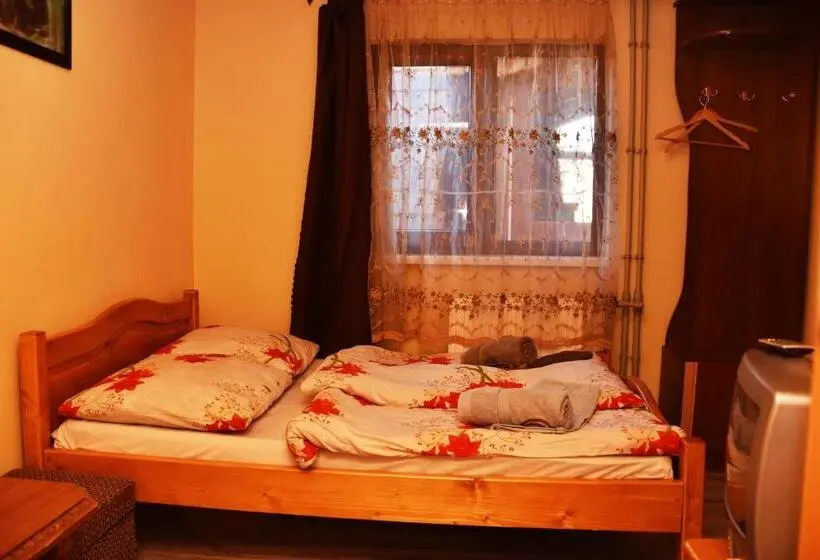 エコノミールーム, Guest House Mandrivnyi Rooms&apartments