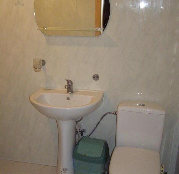 Студия Стандарт, Guest House Mandrivnyi Rooms&apartments
