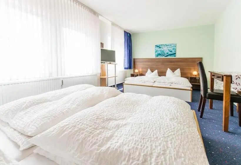Standard Kolmen Hengen Huone, & Reitsportzentrum Kreuth