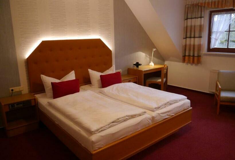 חדר סטנדרט, & Restaurant Lengefelder Warte