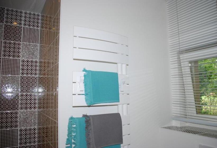 חדר סטנדרט נוף לנהר, B&b Le Lodge