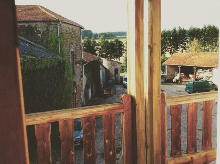 غرفة قياسية مزوَّدة بشُرفة, Chambres D'hôtes Les Templiers