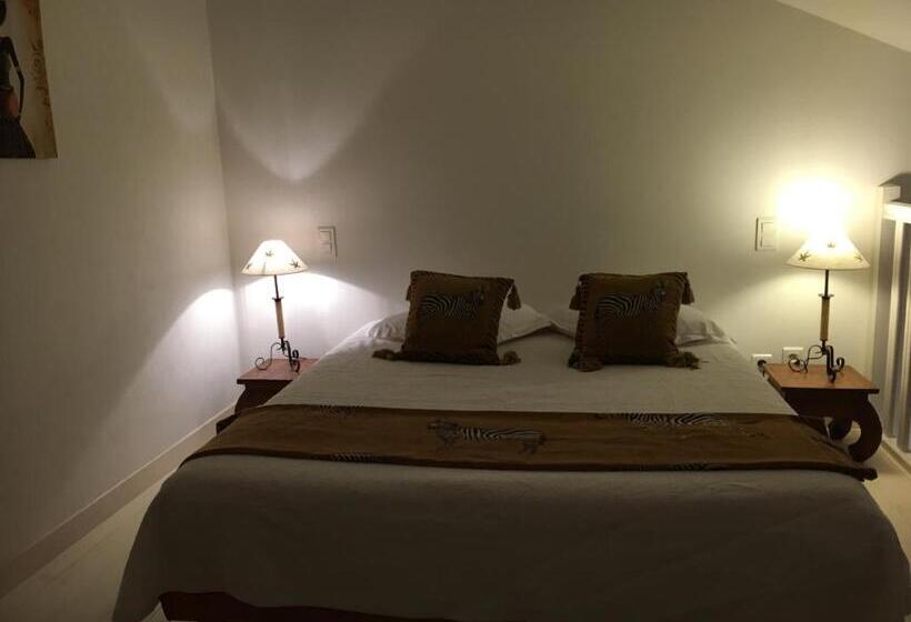 Номер Стандарт, Chambres D'hôtes Les Templiers