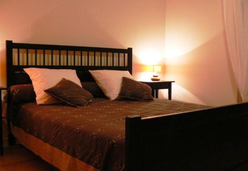 חדר סטנדרט, Lou Lombrès