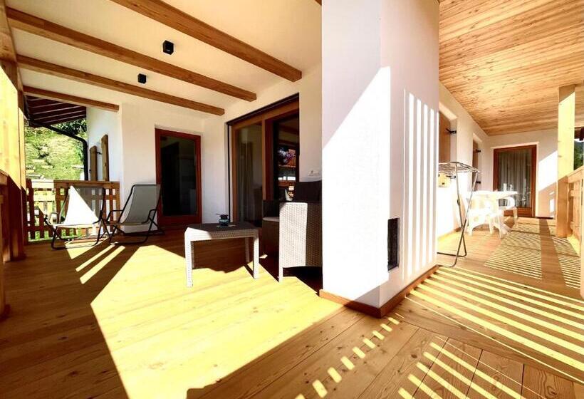 דירת שלושה חדרים, Ciasa De Zeno