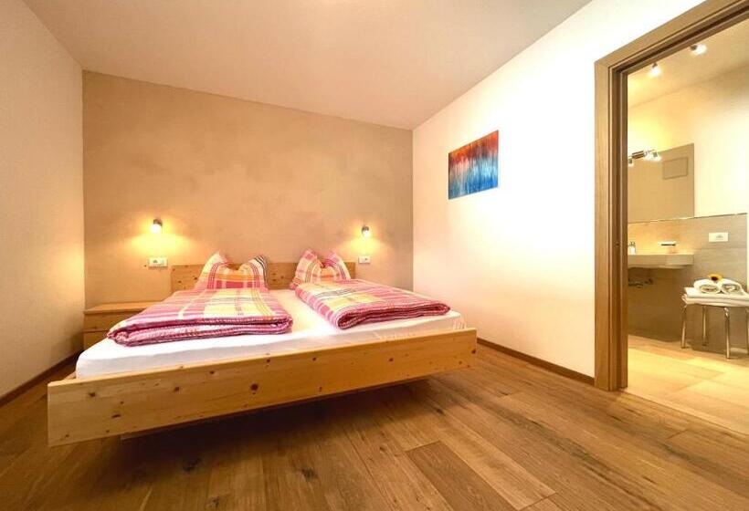 דירת חדר, Ciasa De Zeno