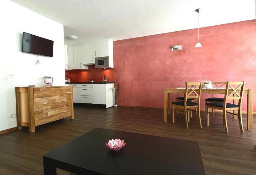 דירת חדר, Ciasa De Zeno