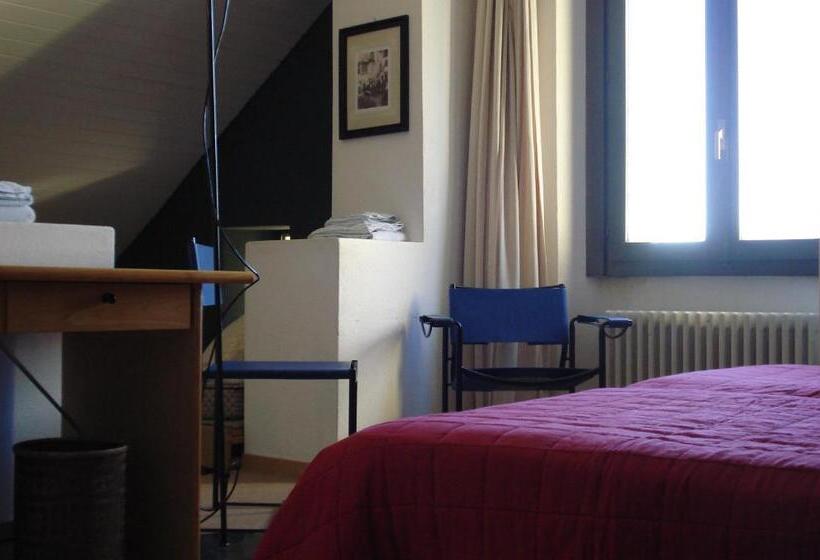 Семейный Номер, Albergo Della Posta