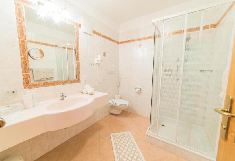 발코니 디럭스 룸, Panorama Hotel Himmelreich