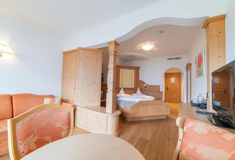 발코니 디럭스 룸, Panorama Hotel Himmelreich