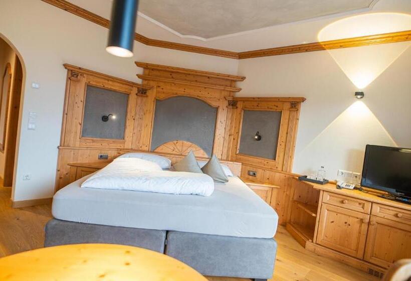 발코니 디럭스 룸, Panorama Hotel Himmelreich