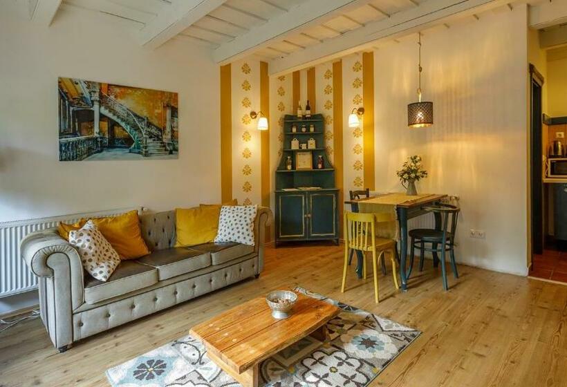 דירת חדר, Vadlány Vendégház