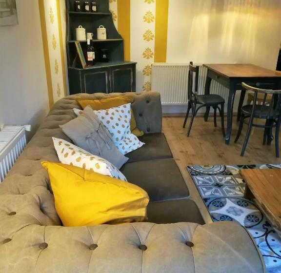 דירת חדר, Vadlány Vendégház