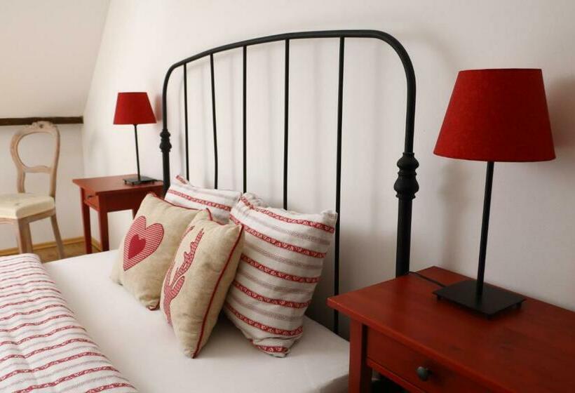 דירת חדר, Vadlány Vendégház