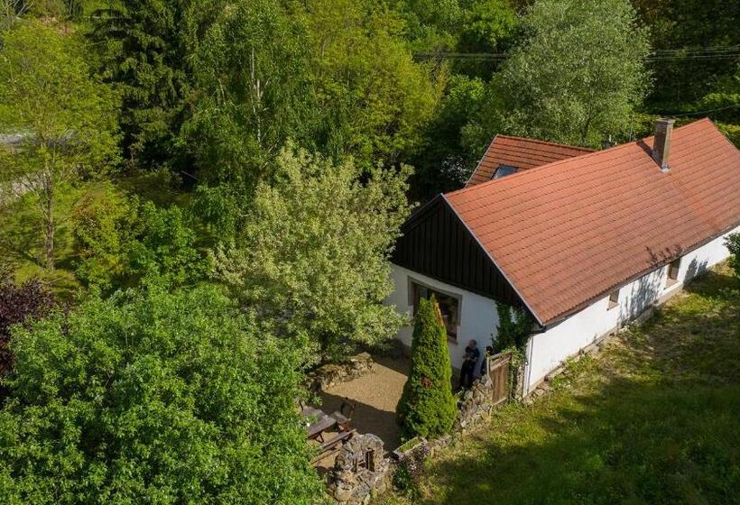 Дом 2 Спальни, Vadlány Vendégház
