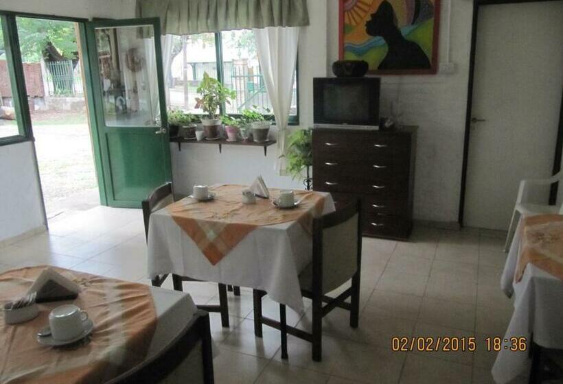 四人标准间, Posada A Lo De Santys