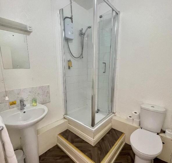 Семейный Номер, Y Pengwern