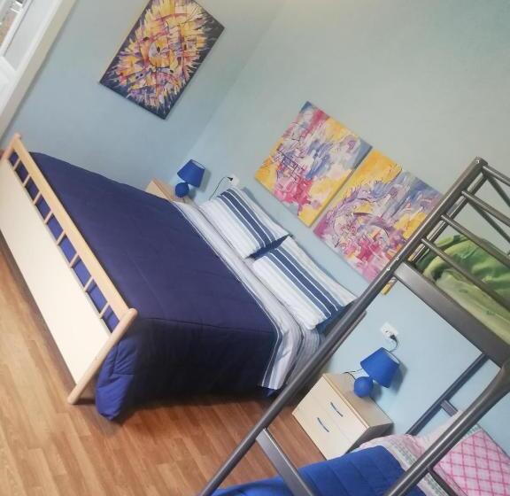 חדר סטנדרט לשלושה עם טרסה, B&b La Casa In Campagna