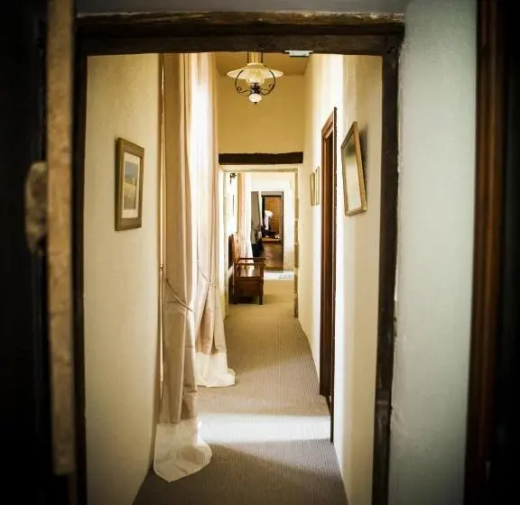 スタンダードトリプルルーム, Chambre D'hôte Manoir De La Baudonnière