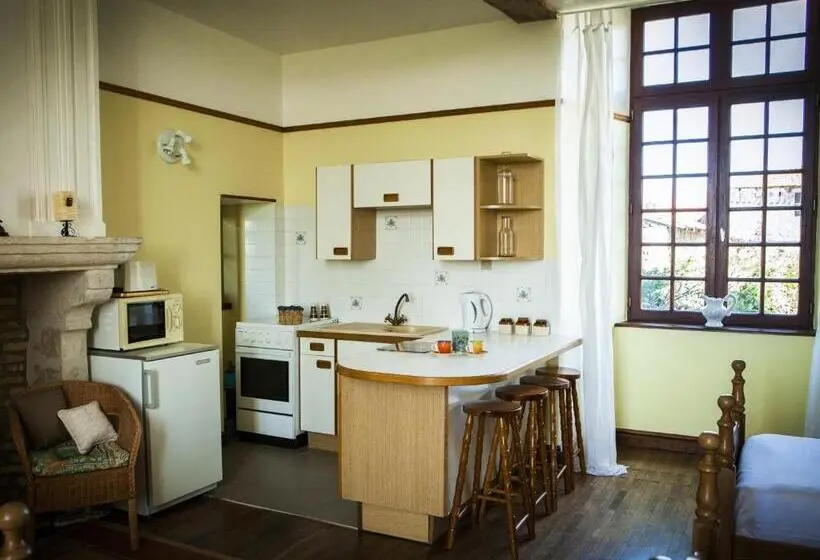 スタンダード４人部屋, Chambre D'hôte Manoir De La Baudonnière