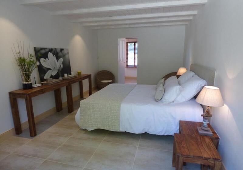 غرفة قياسية مطلّة علي الحديقة, La Grange D'aunis