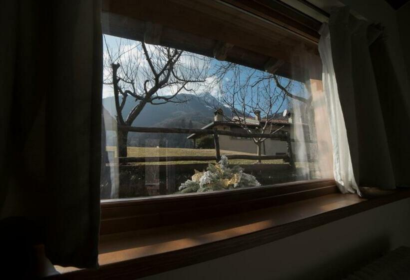 Семейный Номер, Agriturismo Il Mirtillo B,b