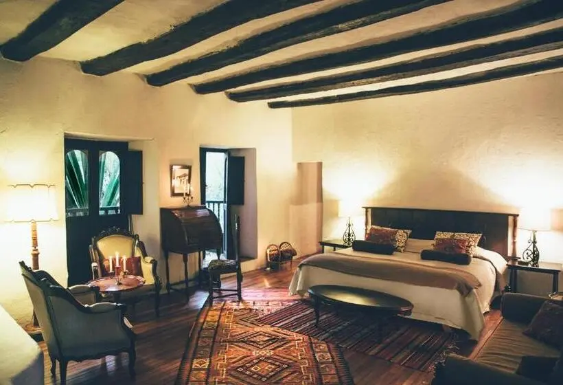 キングサイズベッドのスタンダードルーム, Hacienda Baza